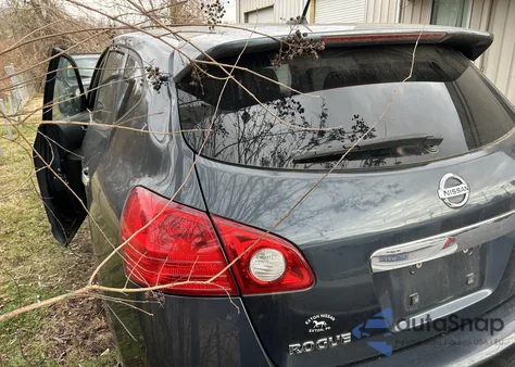 2013 Nissan Rogue S z USA, uszkodzony, nr VIN JN8AS5MV5DW119977